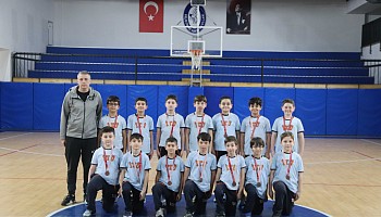 Minik Erkek Basketbol Takımımız İlçe Dördüncüsü Oldu