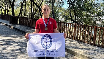 Öğrencimiz Meryem Reis,Yıldız Kız Oryantiring İl Müsabakalarında İstanbul İkincisi Oldu