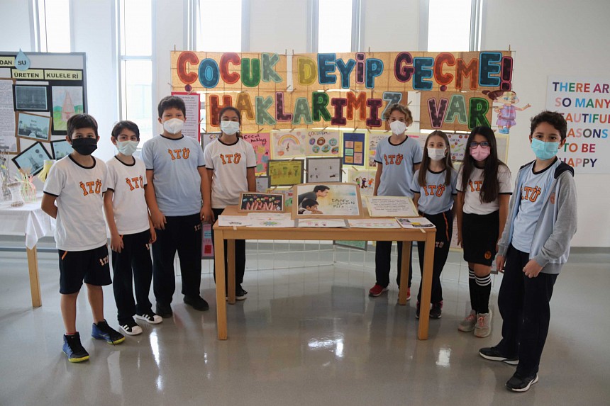 Öğrencilerimizden Çocuk Hakları Resim Sergisi