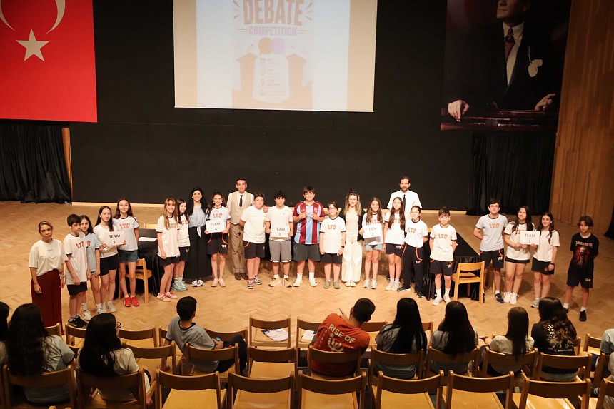 7. Sınıf Öğrencilerimiz Debate Münazara Turnuvası'na Katıldı