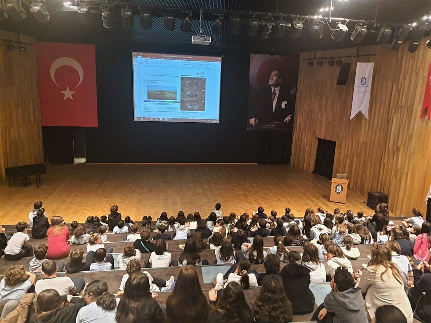 Öğrencilerimiz, Dünya Su Gününde İTÜ Çevre Mühendisliğinden Prof. Dr. Melike Gürel ile Bir Araya Geldi