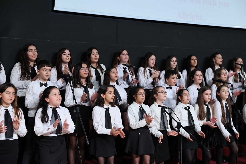 Öğrencilerimiz Geleneksel Yıl Sonu Konserimizde Sahnedeydi